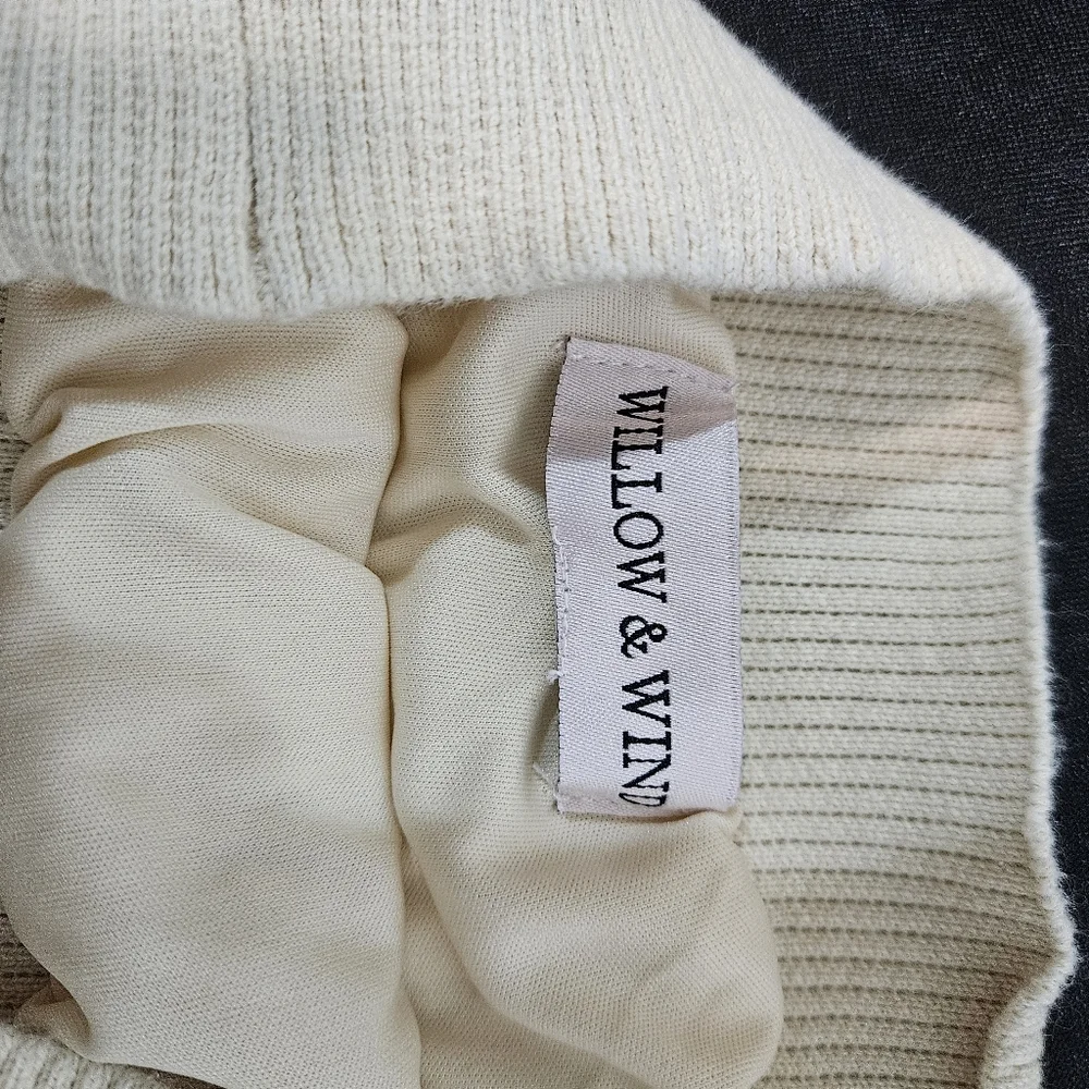 Cream Knit Skirt Size S - Picture 7 of 8